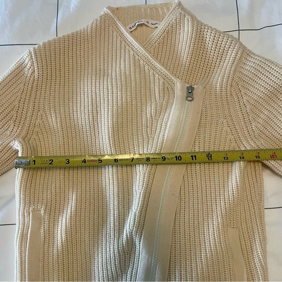 Athleta Sweater - size XS - Picture 8 of 10